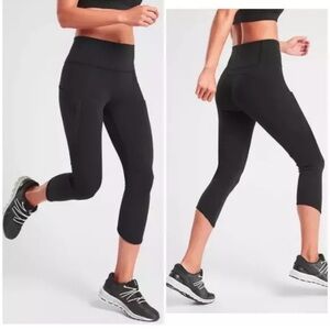 Athleta Black All In Cropped Capri Athletic Athleisure Leggings